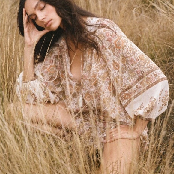 Spell Juniper Blouse in Cream - Picture 3 of 13